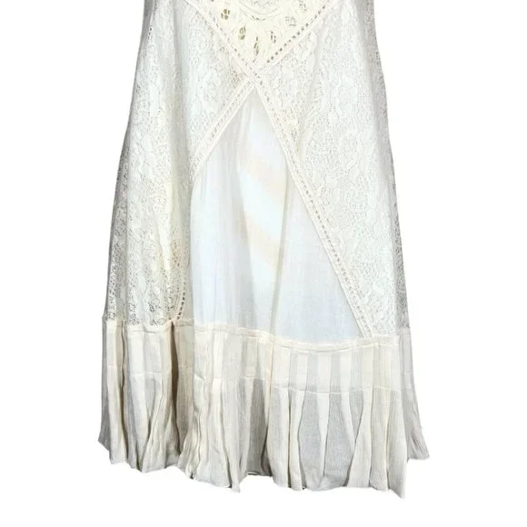 Free People Sleeveless Dress w/ Lace • White & Cream • Size XS - Picture 4 of 9
